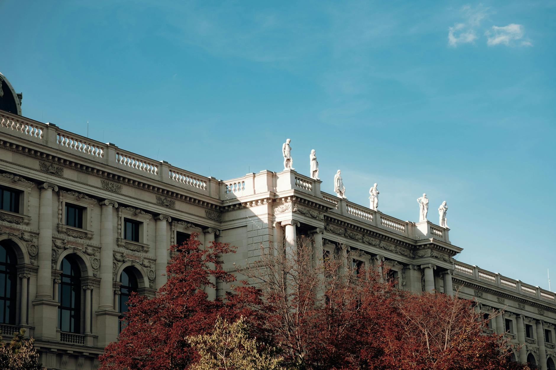 Wiener Skyline in der Dämmerung